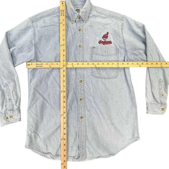 90s LEE Cleveland Indians Denim Long Sleeve Shirt Sz Medium MLB - Picture 2 of 7